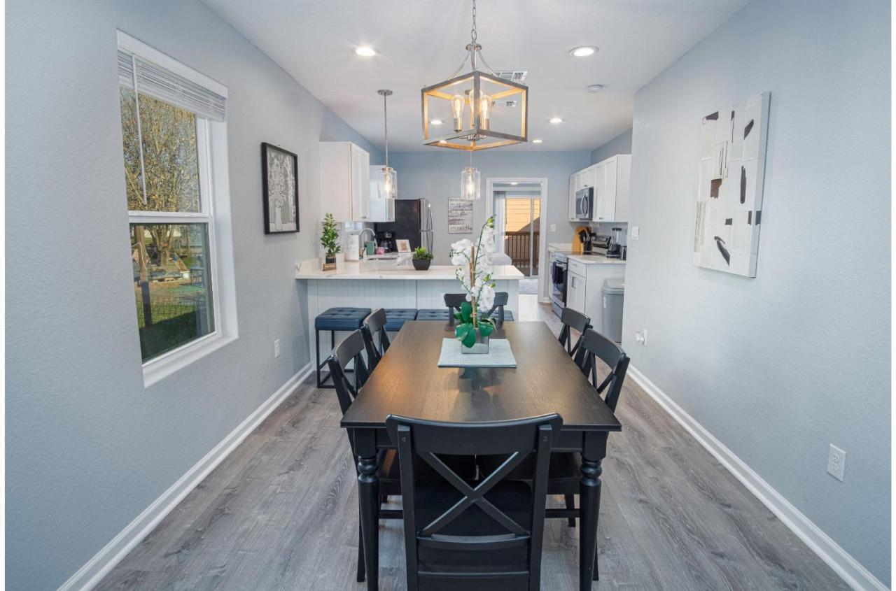 Hébergement de vacances Adorable 4br 2ba Close To Riverwalk And Downtown San Antonio