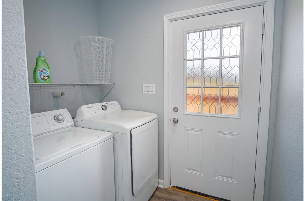 Hébergement de vacances Adorable 4br 2ba Close To Riverwalk And Downtown *