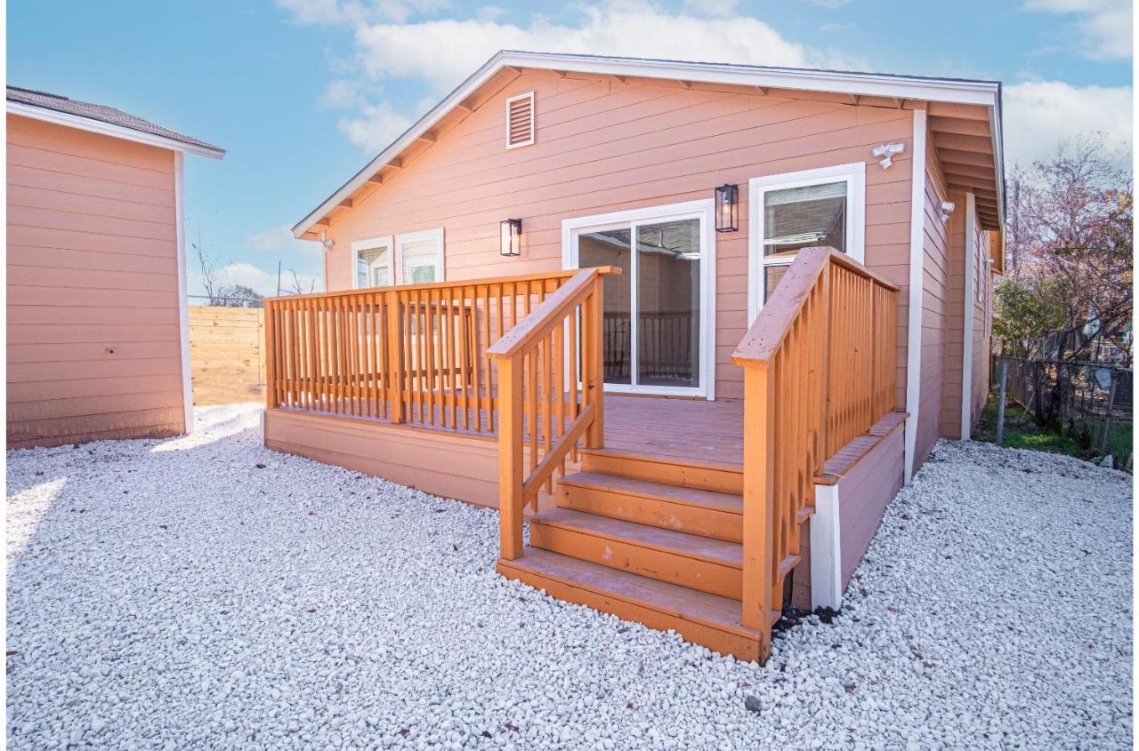 Hébergement de vacances Adorable 4br 2ba Close To Riverwalk And Downtown *