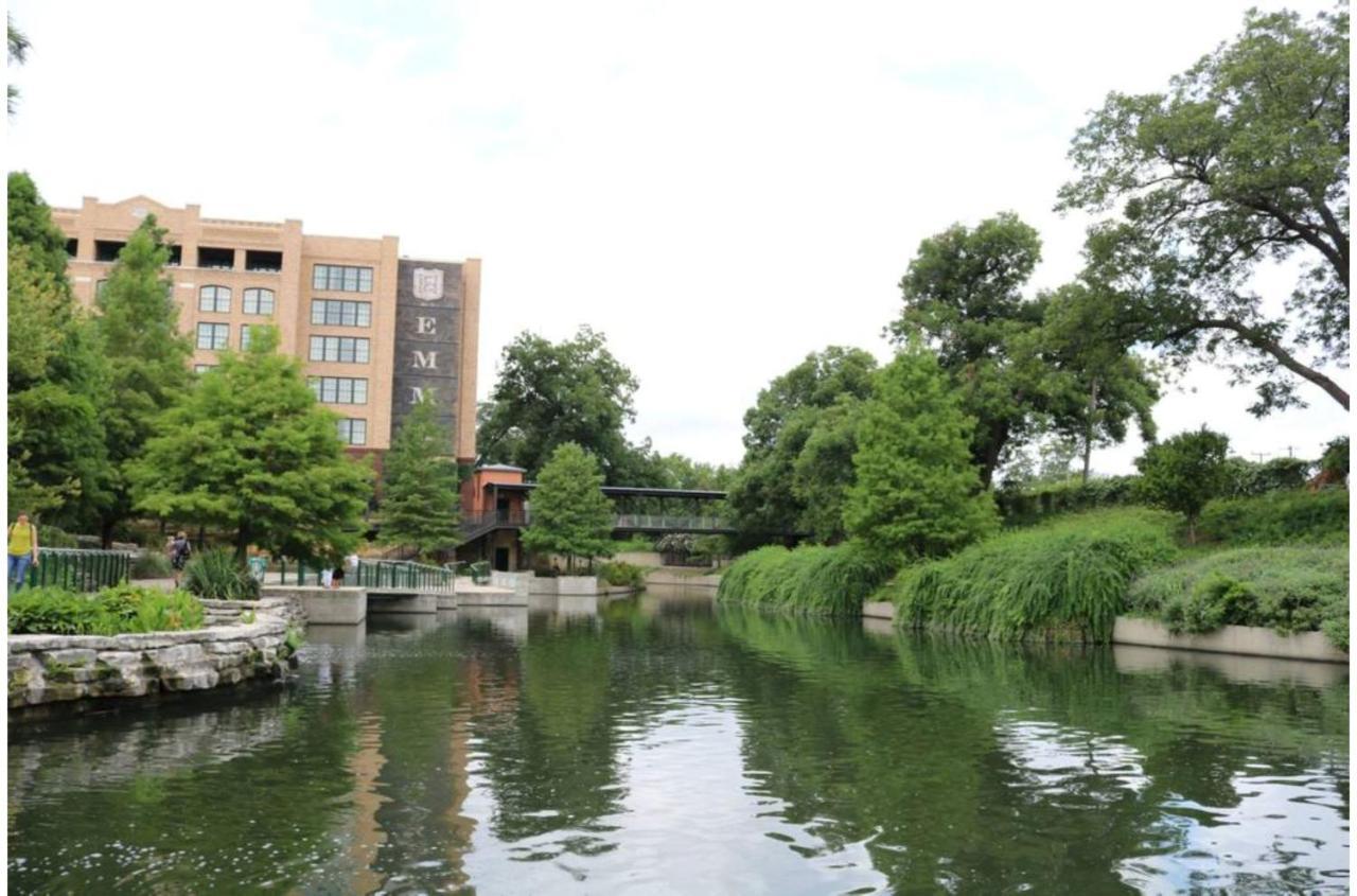 Hébergement de vacances Adorable 4br 2ba Close To Riverwalk And Downtown *